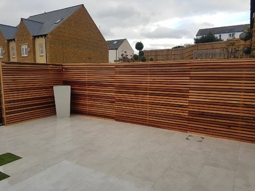 Canadian western red cedar - canadian,